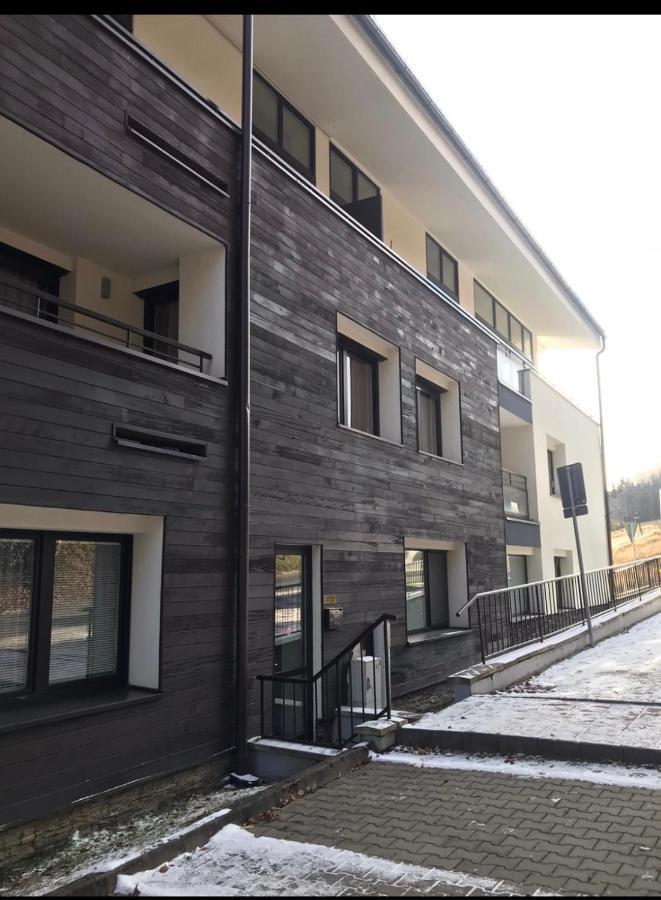 Utulny Apartman Triangel 50M Od Lyziarskeho Vleku Zahradky Donovaly Luaran gambar